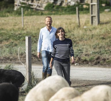 femme agricultrice paysanne éleveuse bergère apprentie transmission ferme agriculture rural néo-rural néo-paysanne reconversion